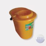BALDE DE 14 LTS OVAL C/ ESCURRIDOR ROMYL